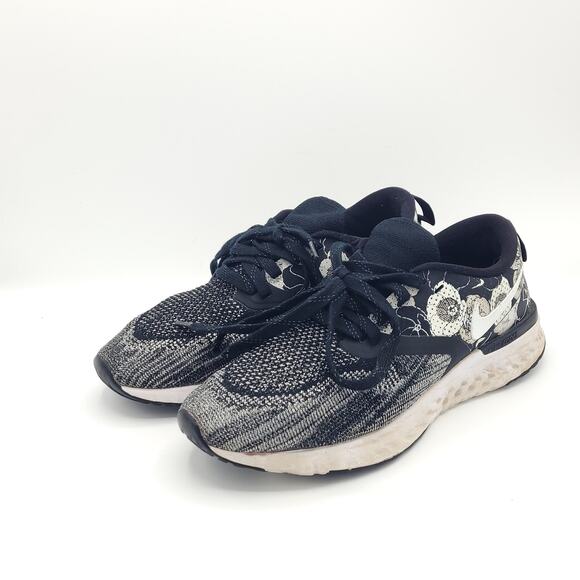 Nike Odyssey React 2 Flyknit Floral Black White AV6258-001 women's size 8.5 - Picture 1 of 9